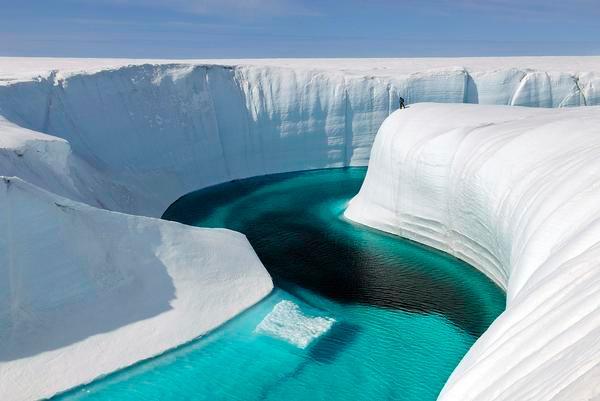Image courtesy of James Balog, Extreme Ice Survey